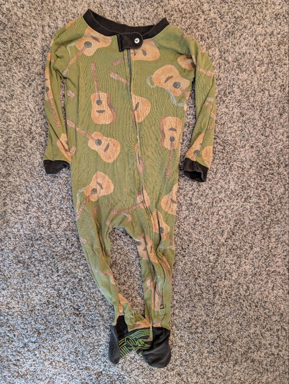 Kids Green Guitar Print Pajamas